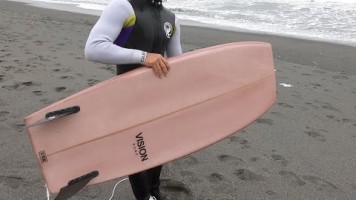 Vision Surfboards “The Table” 4’11 超フラットデッキ＆スクエアレール